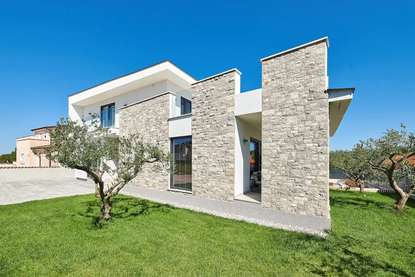 VILLA DOLCEA · Stilfuld villa med privat pool nær Umag - Image 1