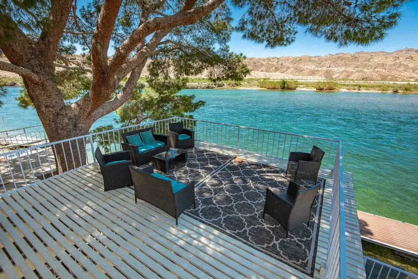 Rare Riverfront Prop,Remodeled!5 o’clock somewhere - Image 1