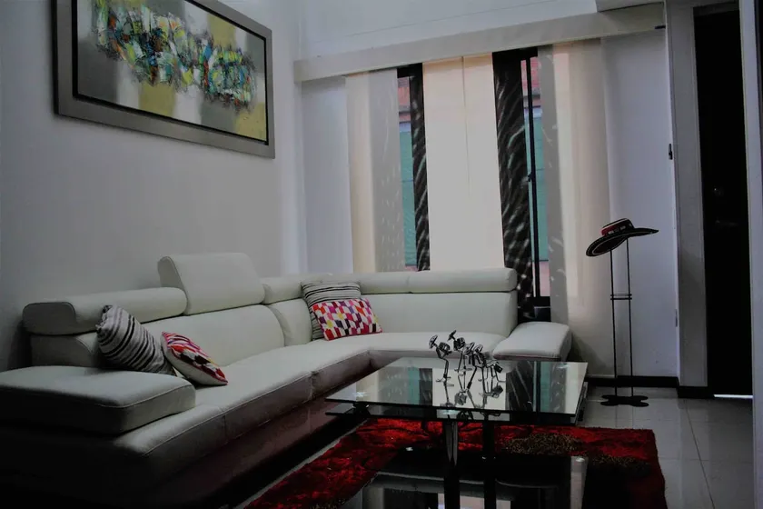 Spectacular house just outside Bogota - Image 1