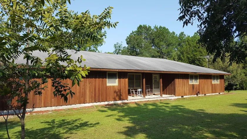 Ranch Style Cypress House with a View and Catch-N-Release Fishing - Image 1