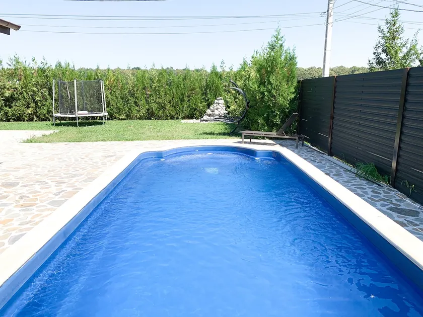 Luxury 3 Bedroom Pool Villa - Image 1