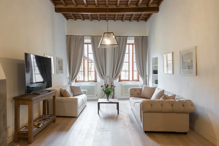PURE LUXURY IN OLTRARNO FLORENCE - Image 1