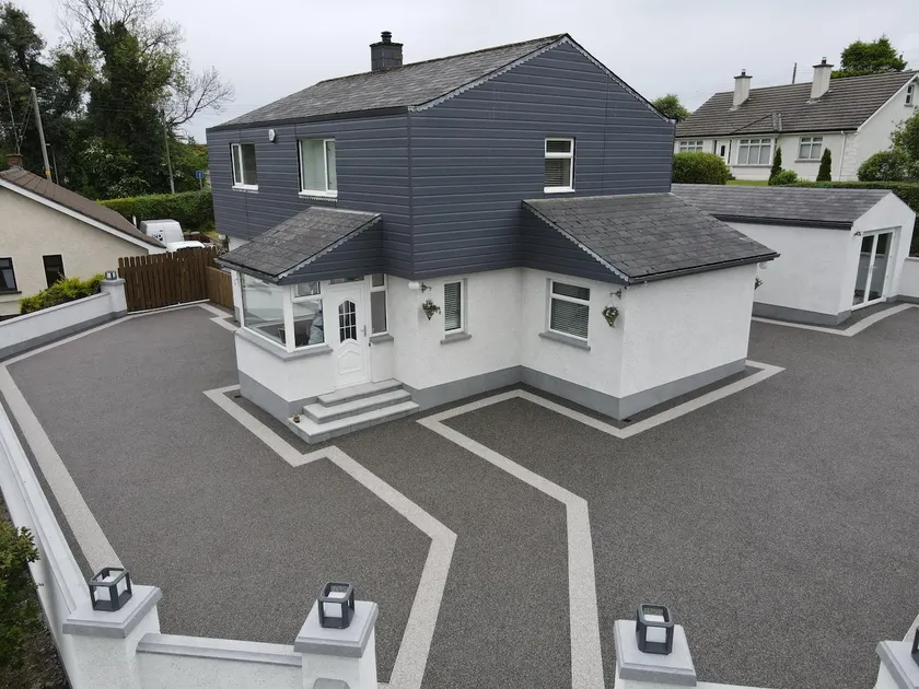 ELLIEMAY'S 4 BEDROOM SELFCATERING HOLIDAY HOME WITH 6 SEATER HOT TUB - Image 1