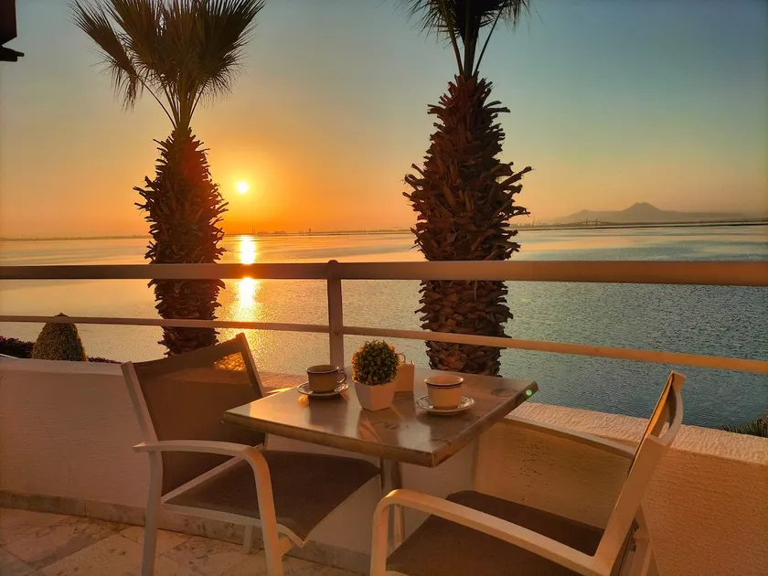 Charming apartment with stunning views of Lake Tunis - Image 1