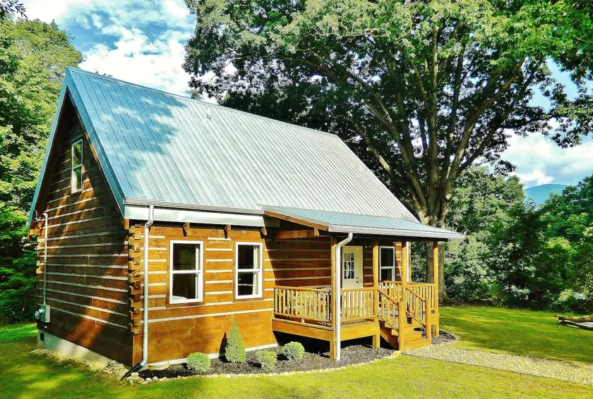 ❤Clean Cabin WiFi in-town Easy access PAVED Black Mountain 15min to Asheville - Image 1