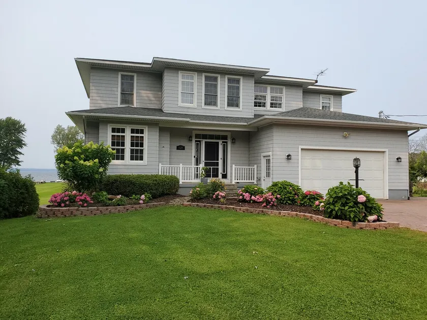 Waterfront Oneida Lake Lux House! - Image 1