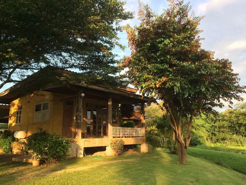 Paradise Bungalow - Image 1