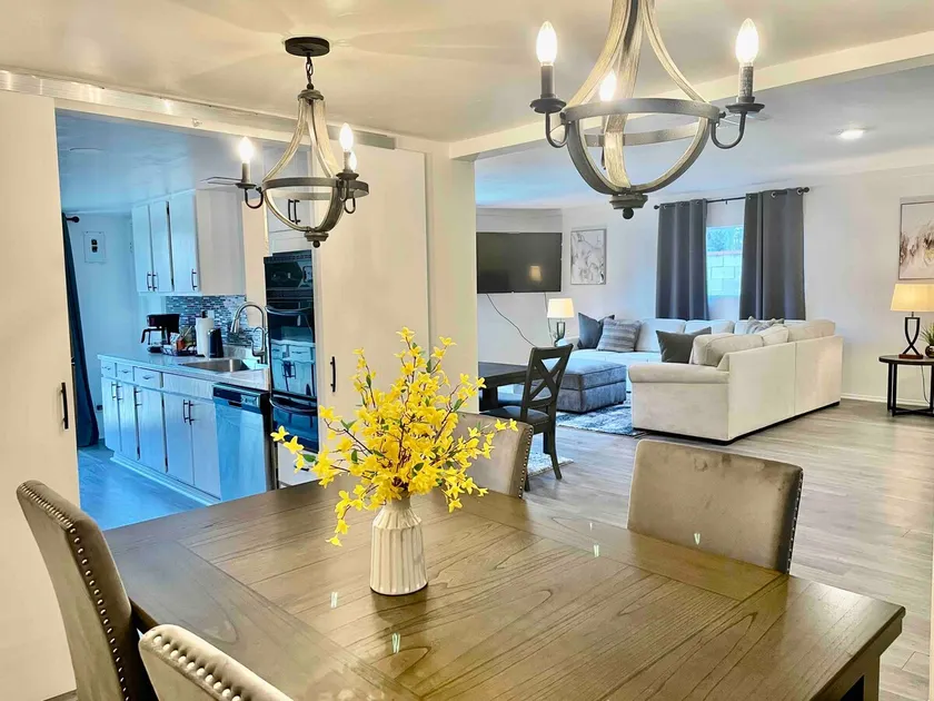 Glendora Pool Home Retreat - Image 1