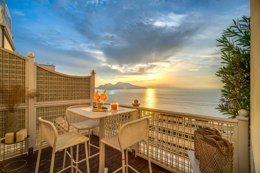 From Mirna, honeymoon nest - Image 1