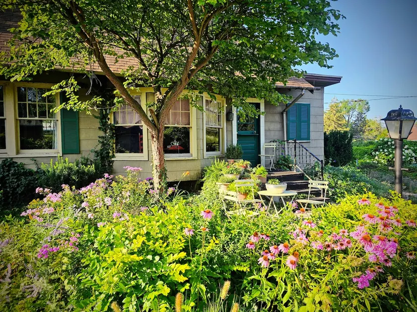 A Magical Garden Guest House - Image 1