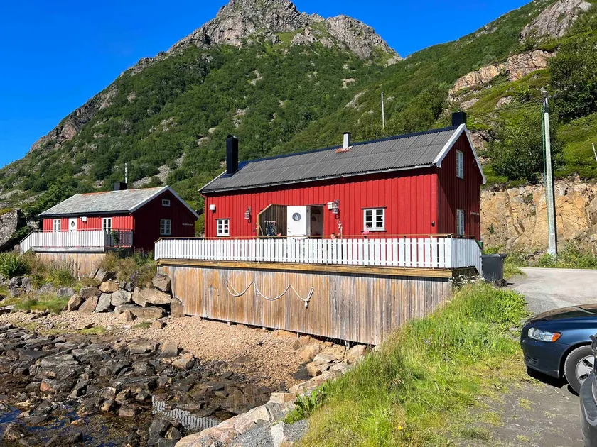 Rorbu (Fishermans cabin 2) at the waterfront (Central) - Image 1