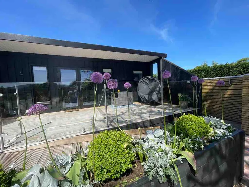 Mackie lodge - Image 1
