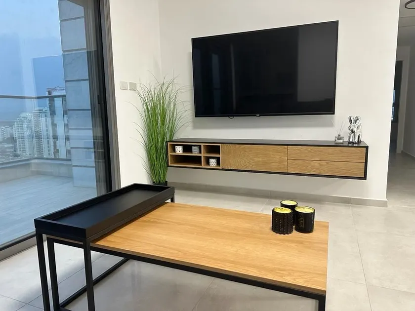 Elegant 3 bedroom Ocean view Condo in Kiryat Yam - Image 1