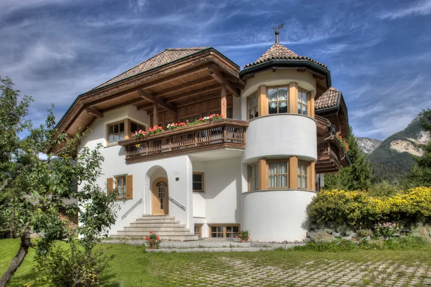 Alexander Mountain-Lodge - Image 1