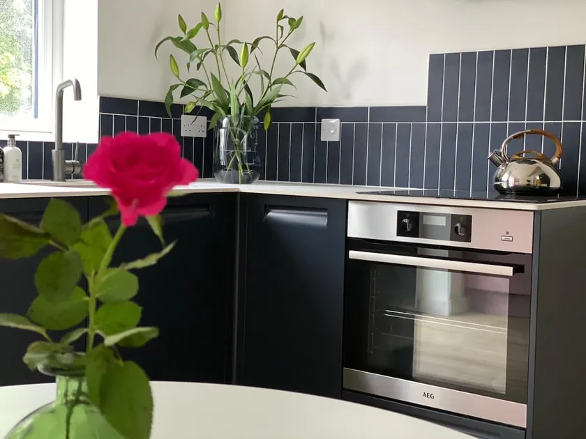 Unique apartment 5 minutes from town and beach - Image 1