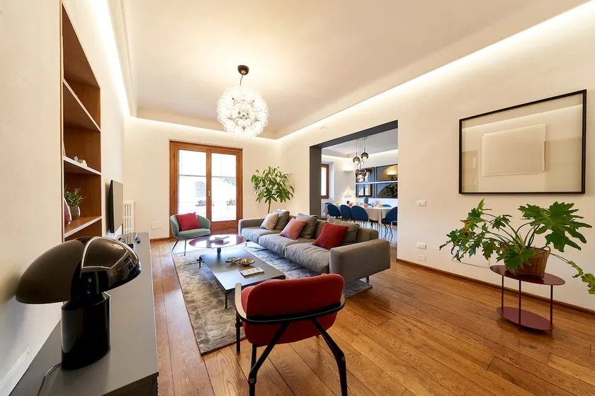 Ponte Vecchio Deluxe Apartments - Image 1