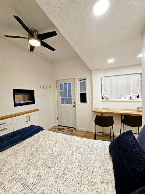 1st floor, Sleek, Nature Lover's Studio - Image 1