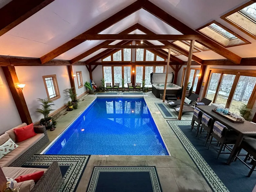 Waterfront Sugarloaf Estate Pool, Hot Tub 7000sqft 3-story  - Image 1