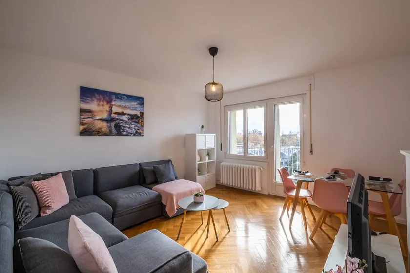 3-room apartment in the center of Lausanne - Image 1
