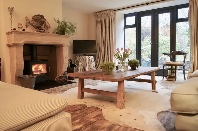 Grade ll listed Gorgeous Cottage - Image 1
