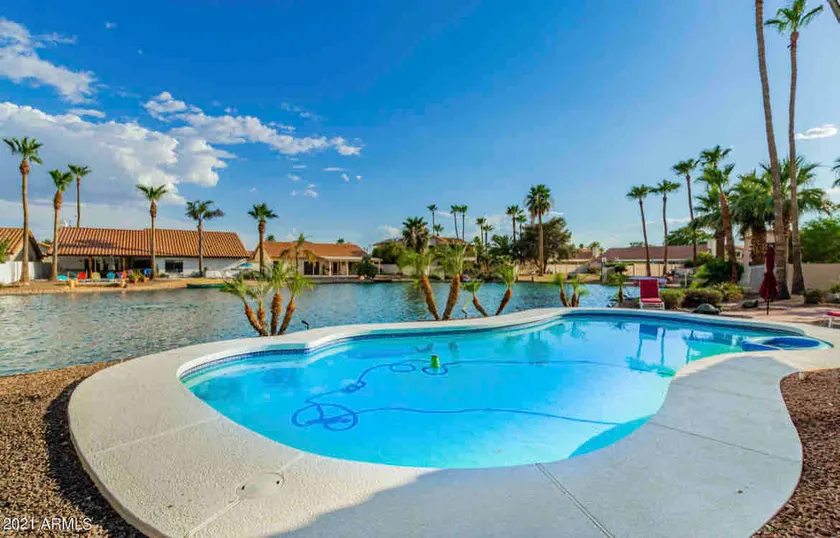 Private pool on a lake! Spring training nearby! - Image 1