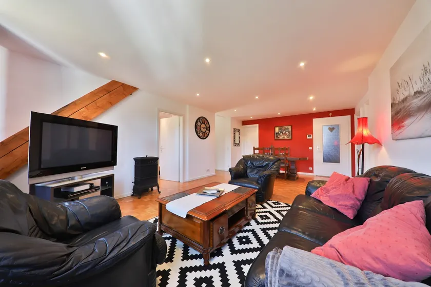 Spacious apartment, balneo and garden - Image 1