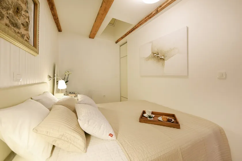 Charming Little House for a Chilling Holiday - Image 1