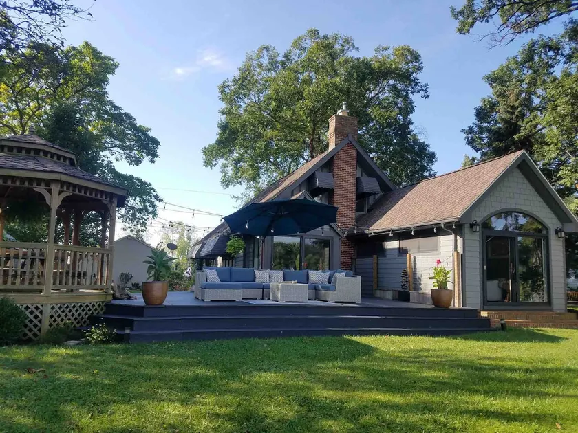1) Lakefront Retreat |Hot Tub, Pool, Firepit, Deck - Image 1