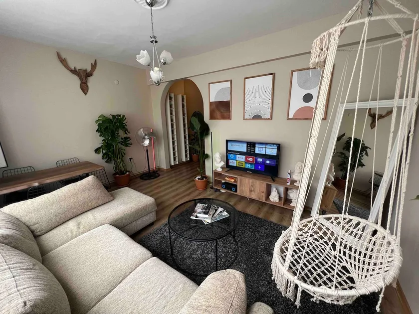 Spacious living space in the heart of Beşiktaş - Image 1