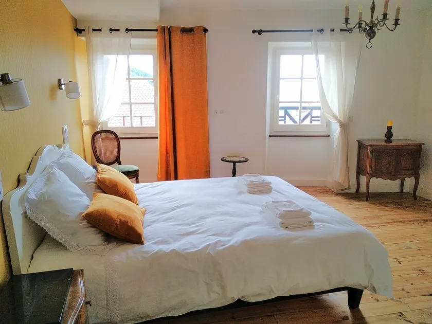 Gîte de la chapelle, au coeur de la cité médiévale - Image 1