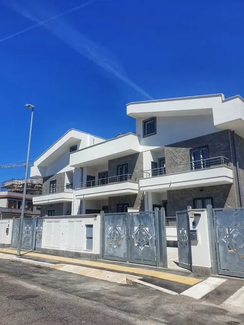 (Airport 6 min) Villa with parking and beachnearby - Image 1