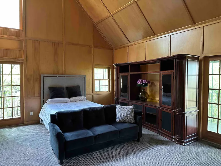 Peaceful Treetop Suite Close to Downtown Tulsa - Image 1