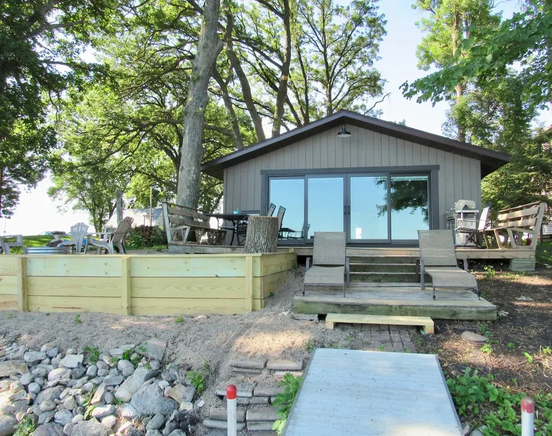 Jake's Place on Big Kandiyohi Lake - Image 1