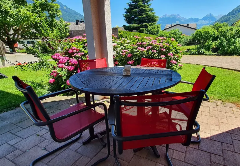 Scenic Countryside Flat • Garden • Free Parking - Image 1