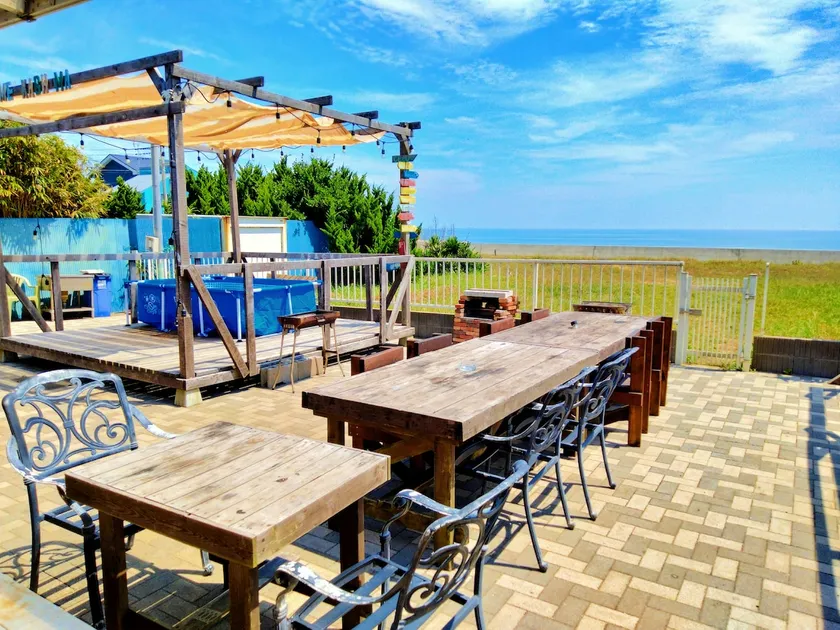 Oceanfront BBQ and training camps for up to 18 people - Image 1
