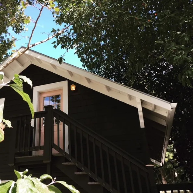 Urban “treehouse” near downtown Boise, foothills - Image 1