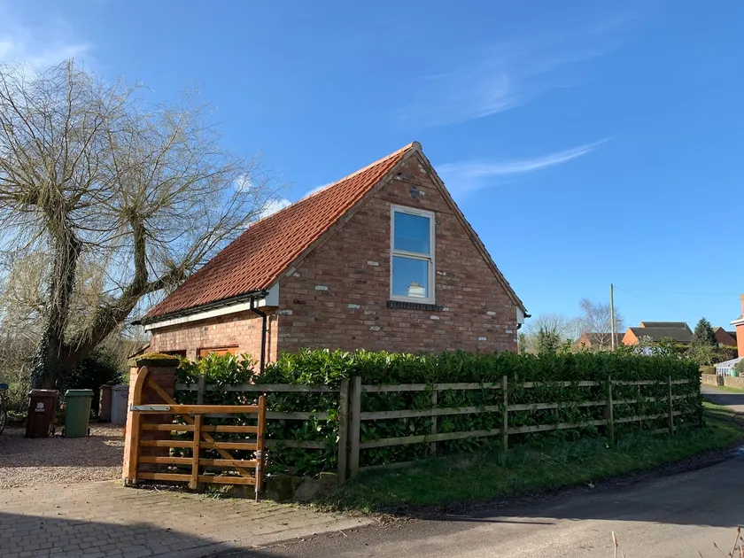 The Hideaway: Farnsfield (5 mins from Southwell) - Image 1