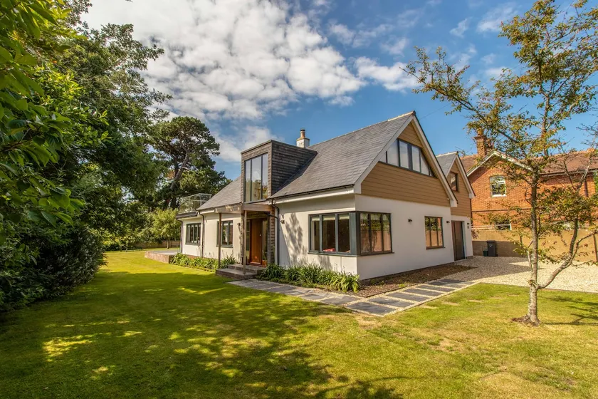 Victoria House - Bembridge - Image 1