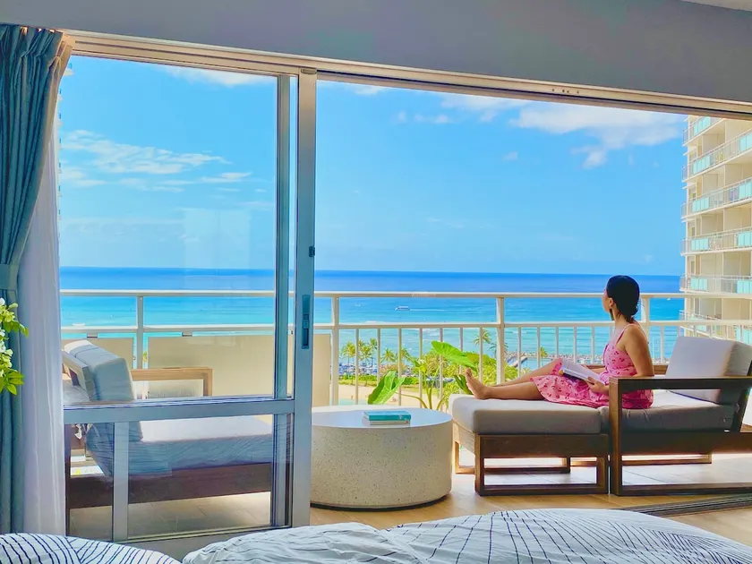 Waikiki Beachfront Home (Car & Parking Available) - Image 1