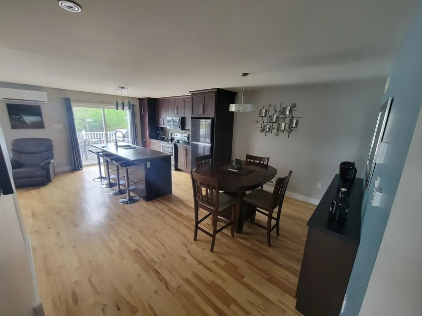Modern Contemporary Home Located Downtown ! - Image 1