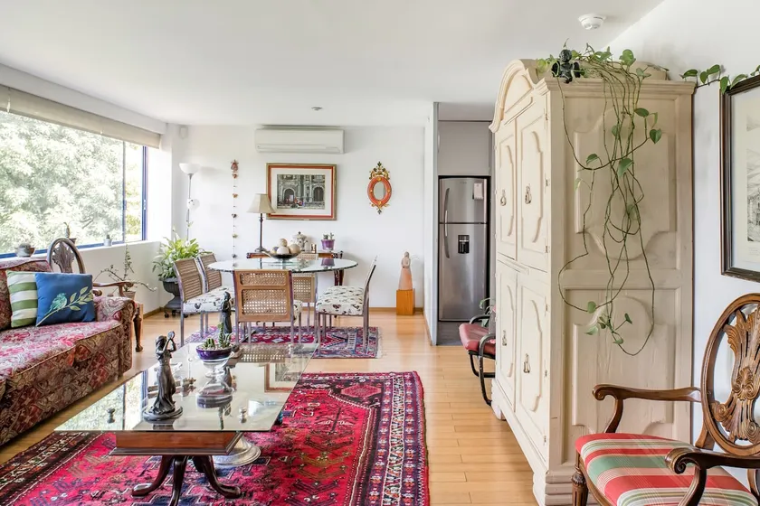 Visit Parque México from a Chic Home in Hipódromo Condesa - Image 1