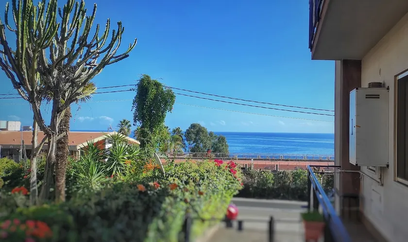 Blue Wave Holiday House - Image 1