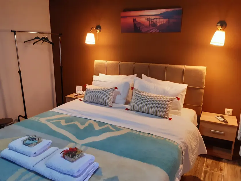 Deluxe studio near the Athens airport - Image 1