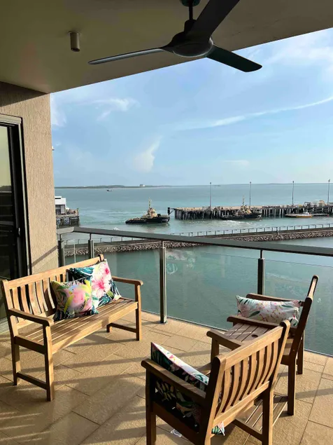Sea Pearl Apartment at Waterfront - Image 1