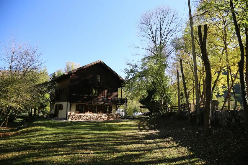 Independent ground floor apartment, 6 people + garden - Image 1
