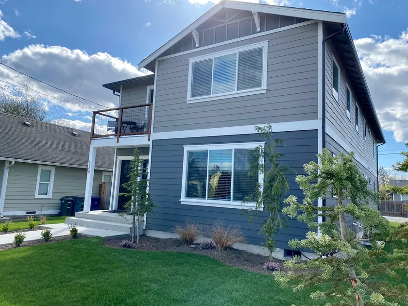 NEW - Puyallup Downtown Duplex - Image 1