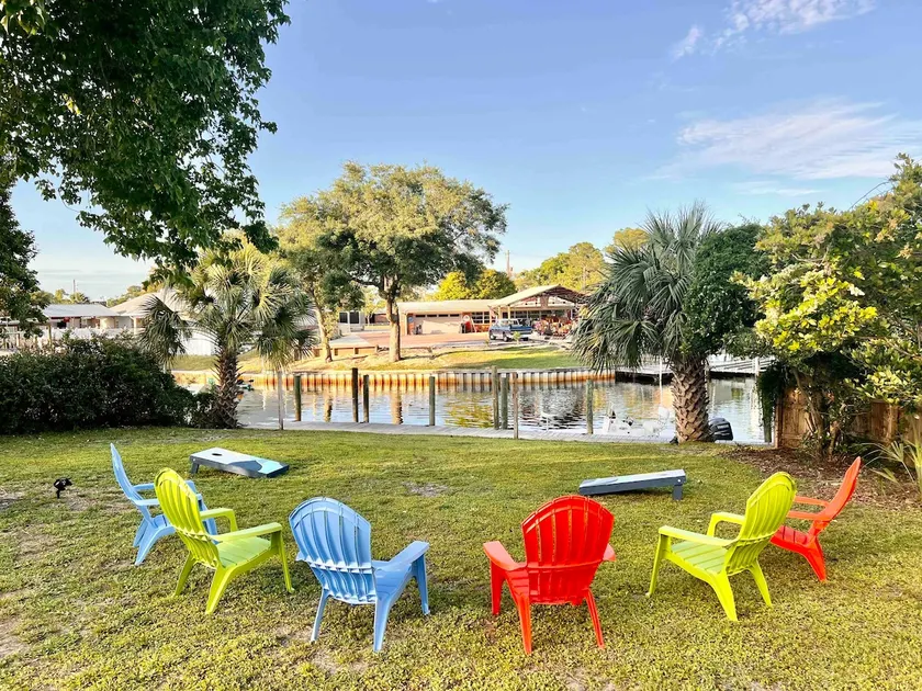 Sleeps 14 w/Boat Slip & Gulf Access! 5 B/3BA PET FRIENDLY - Image 1