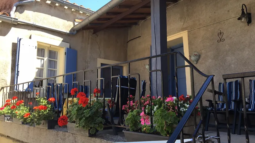 4-person apartment near Carcassonne. - Image 1