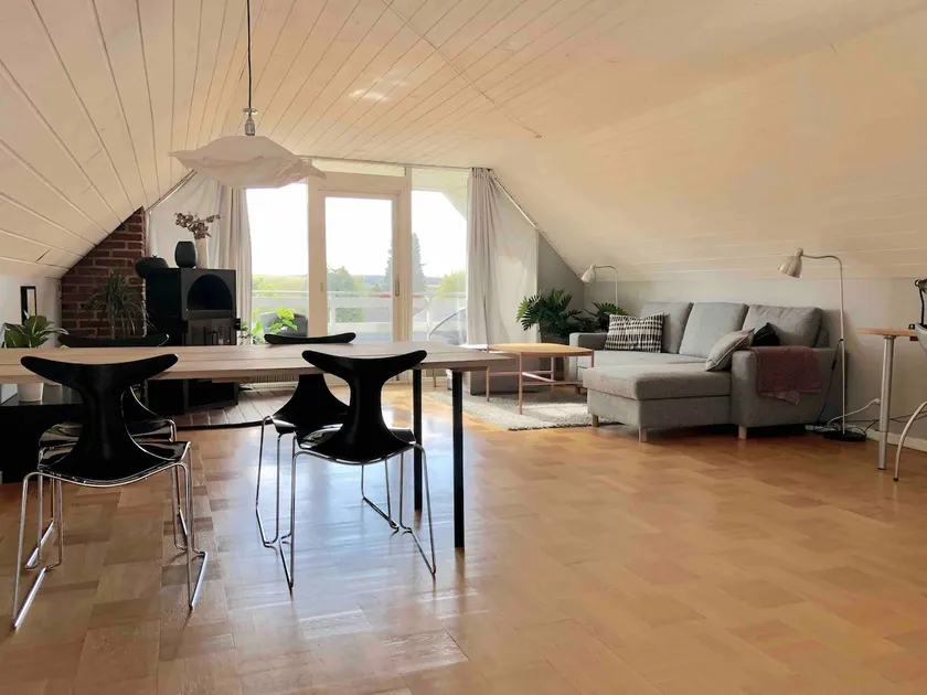 Great sunrise & sunset views. Close to E45, Aarhus - Image 1
