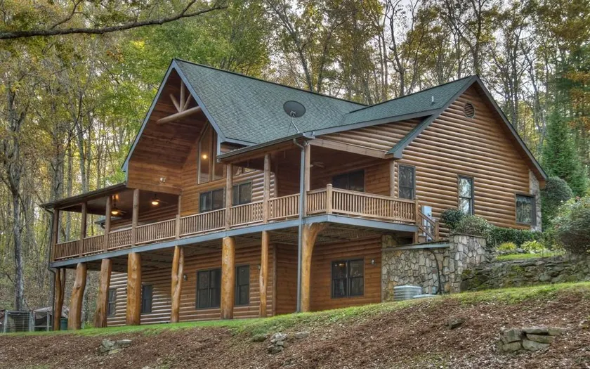 Silver Creek Lodge (Sleeps 20): Large Cabin w/Pool - Image 1